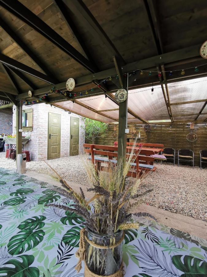 Berko Vendeghaz Apartment Rakoczifalva ภายนอก รูปภาพ